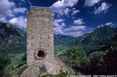 20050609_129_35 Torre di Segname e piana di Chiavenna.jpg